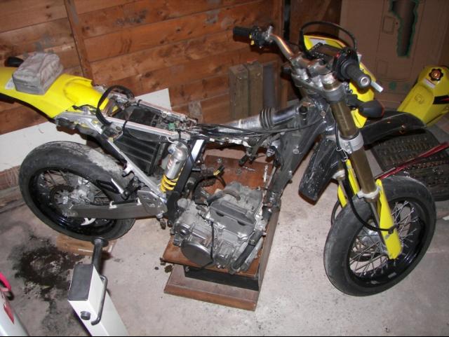 electric motorcycle motors